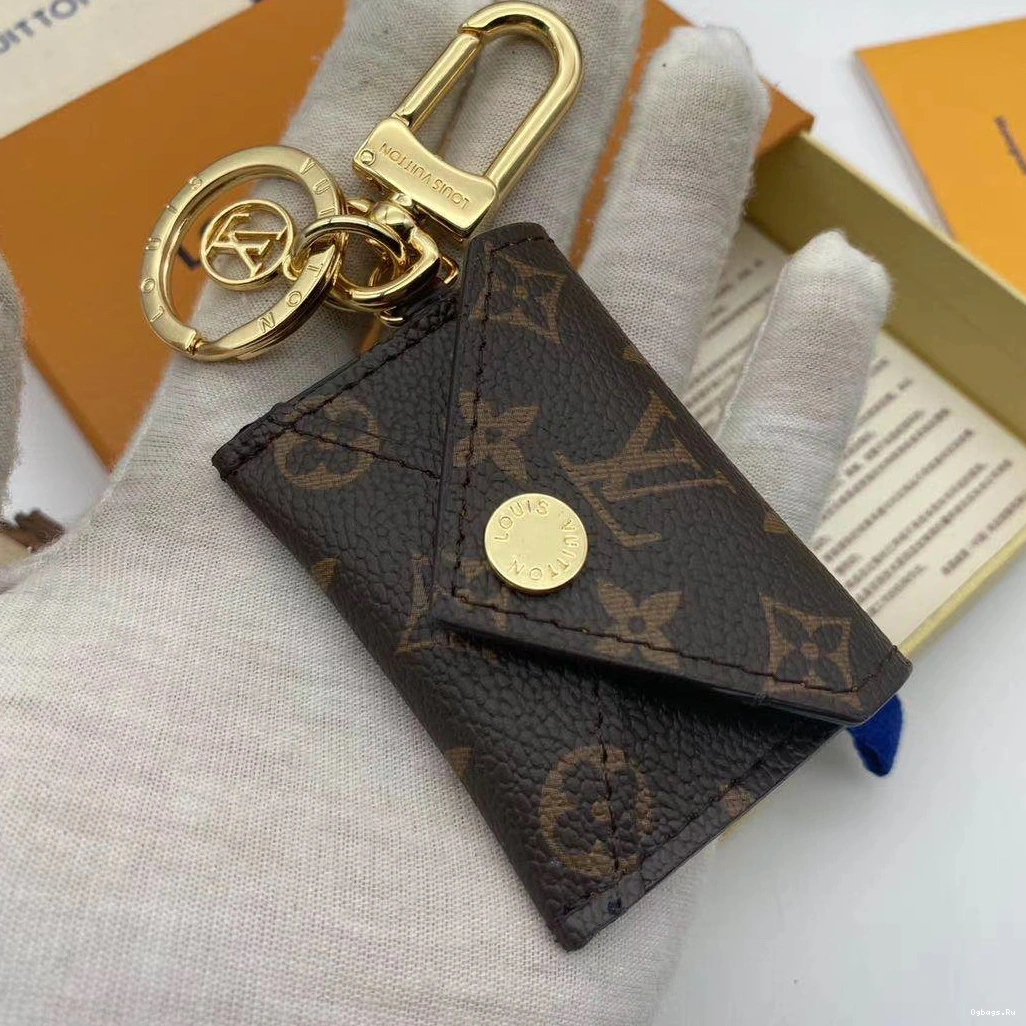 AND KIRIGAMI POUCH HOLDER VUITTON KEY LOUIS BAG CHARM 0329